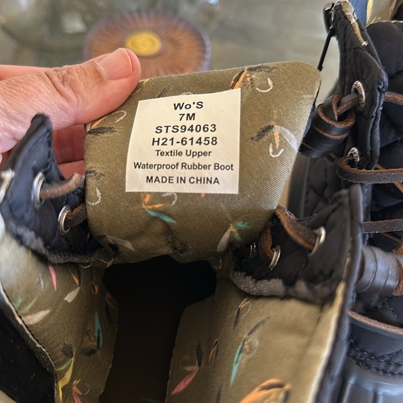 Women’s sperry topsider waterproof rubber boot - Picture 5 of 12